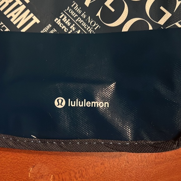 Lululemon Reusable Bag - Picture 4 of 4